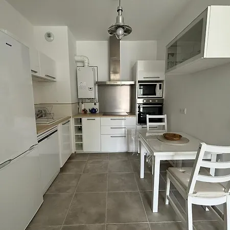 Charmant T3 A - Parking, Balcon, Internet Fibre - 250m Plage Et Commerces - Fr-1-539-68 Apartment